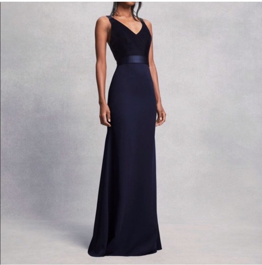 Vera Wang White Women Bridesmaid Dress Sz. 0 EUC (No Belt) Maxi Wedding Guest
